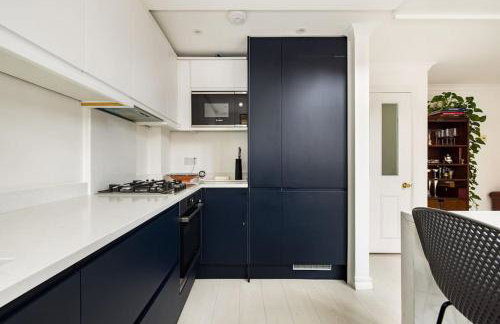 Stylish 2-Bed Loft Apartment with Terrace 2 min walk to Fulham Tube Station - Foto 8