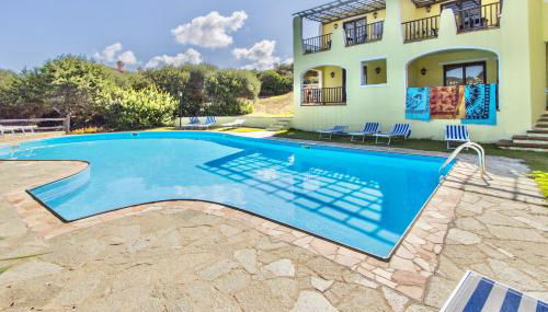 Villas with air conditioning and shared pool, just a few minutes from La Pelosa beach - Foto 2