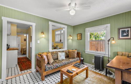 Charming 1923 Cottage at Erehwon Retreat - Foto 3