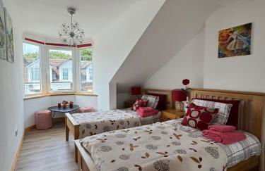 Charming 3-Bedroom House - Foto 13
