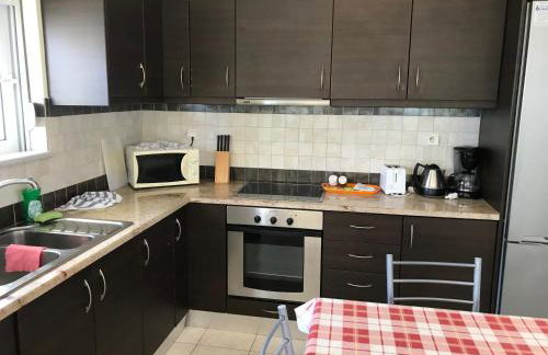 Breathtaking sea and Mountain views with Private pool, Peace full relaxing Villa with WiFi near Shops and Restaurants - Photo 25