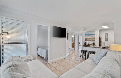 Sandpiper Cove 8140 - 500 Feet to the Beach! Pool in the Back Yard! - Foto 2