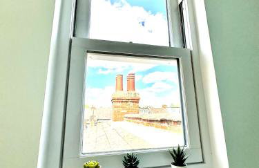 Large Double Room with Private Bathroom West Zone 3 Free Parking - Foto 18