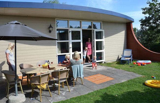 Bungalow in Netherlands With Dune Garden - Photo 1