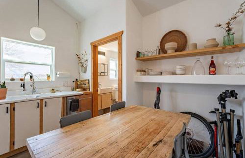 Modern Historic 1900 Adobe Bungalow in Downtown - Foto 14