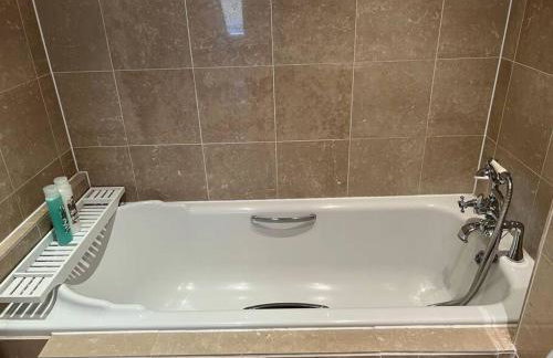 Luxury 3 bedroom, 3 bath apt by Oxford St & Soho - Foto 31