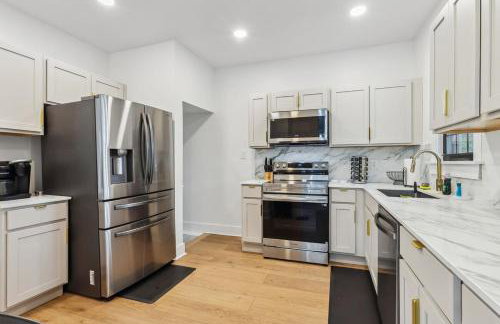 Luxury Olivewood Oasis - 13 mins to Cleveland - Foto 51