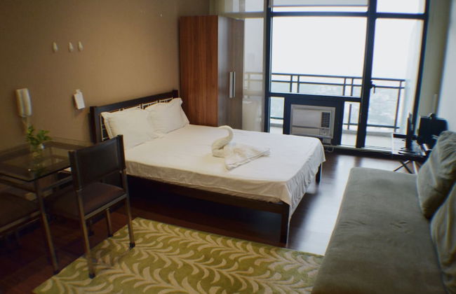 HI HOME at Gramercy Residences - Photo 11