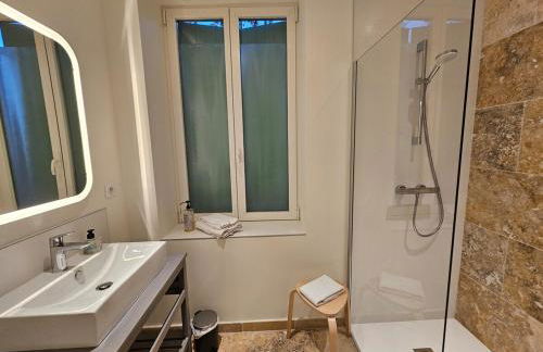 Genas Azieu - Le Chalet, La Bastide, Le Loft, Le Mas et la Paillote - Foto 52