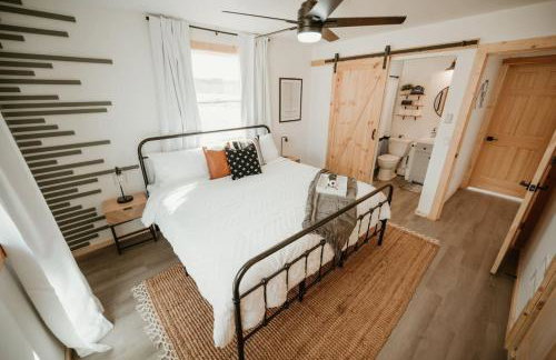New Cabin Pet Friendly With A Game Room And King Beds - Foto 3