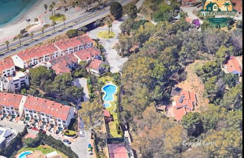 Seafront Townhouse with Stunning Mediterranean Views, community pool - Foto 30