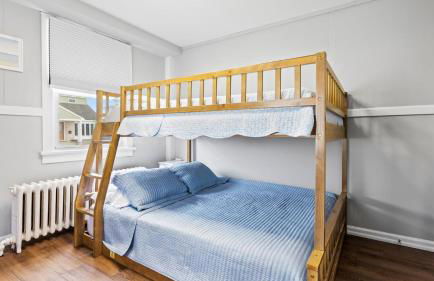 Modern Beach Retreat Sleeps 8 - Big Yard & BBQ - Foto 5