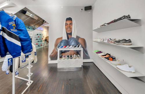 Charming Stay in Louisville's Vibrant Highlands - Foto 41