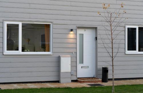 Open Mind Property - 2 Beds & FREE Parking - Photo 19