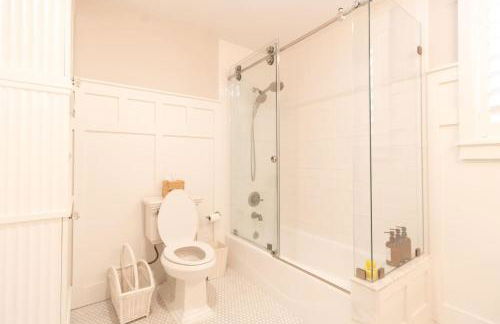 NEW Hugh St Hideaway with Pool - Photo 14