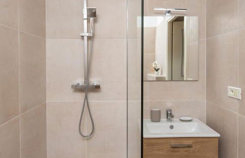 BEAUSEJOUR - Splendide 2 pièces - Piscine - Parking - Vue mer - Foto 7