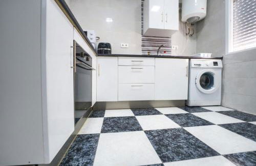 Apartamento Martínez Campos - Playa La Caleta - Foto 13