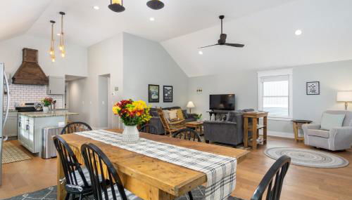 Blue Heron Bungalow 5 Min to Downtown Black Mtn - Foto 2