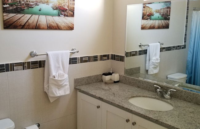 New Kingston Guest Apartment at Eight - Foto 25