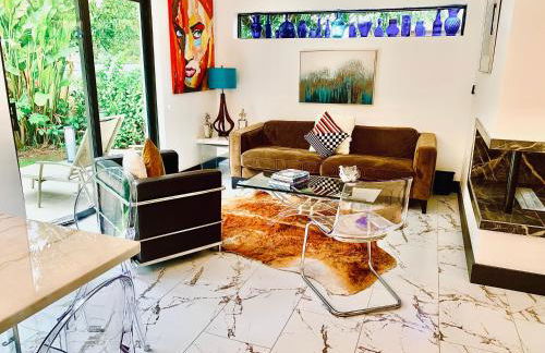 MIAMi MID-CENTURY GEM - Foto 5