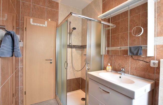 Pleasant Holiday Home in Malchow near Beach - Photo 12