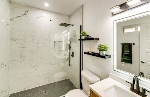 5 Mi to Dtwn Dallas Home with Patio and Fire Pit! - Foto 13