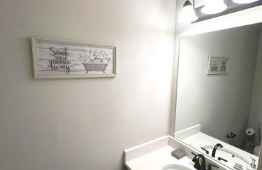 Tigers Stripe Stay Luxury Retreat by LSU - CL5602 - Foto 11