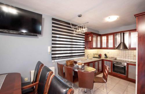 Dana's Luxury Maisonette - Photo 44