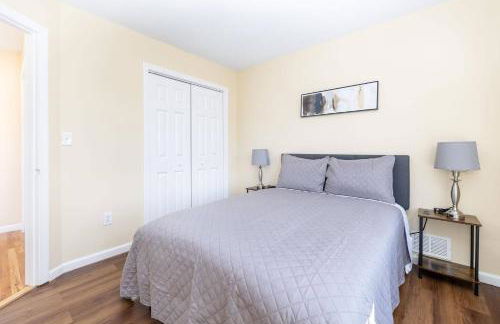 Bright & Cozy Stay in the Heart of Hartford - Foto 14