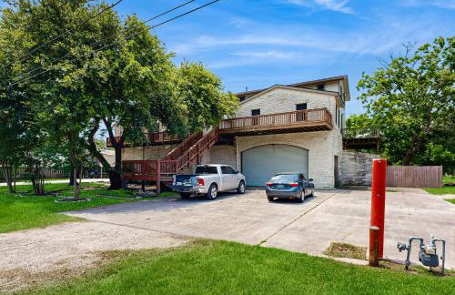 Bacliff Family Getaway with Game Room and Private Pool - Foto 25
