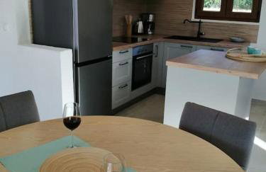 Kuća za odmor Gnjila u uvali iznad prekrasne plaže - Foto 31