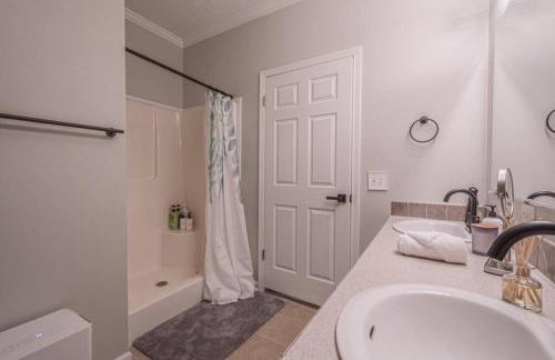 Oasis on 151 - Ideal Location on Brew Ridge Trail - Foto 13