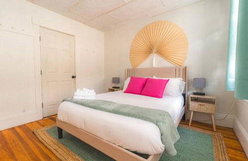 Charming 4-BDR - Walk to Downtown & Free parking! - Foto 16