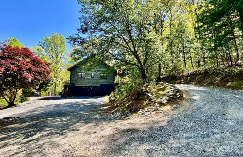 MOONLIGHT MOUNTAIN MANOR - Cedar Hot Tub, Views & Games - Foto 42