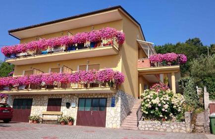 Apartments in Moscenicka Draga 34158 - Foto 2