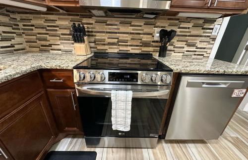 Heated Pool, Sleeps 8, 4bedroom - Foto 12