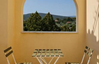 Olive Retreat - Photo 14