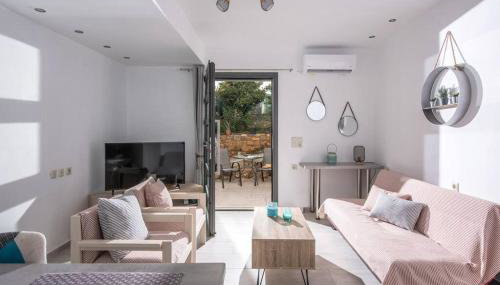 Malena Apartment by 8essentially - Photo 1