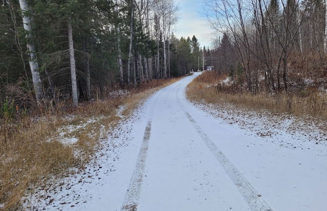 Stunning 2-bed House - Photo 13