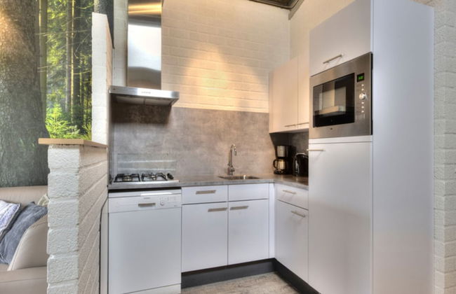 Restyled Bungalow with Dishwasher near Nature Reserve - Photo 3