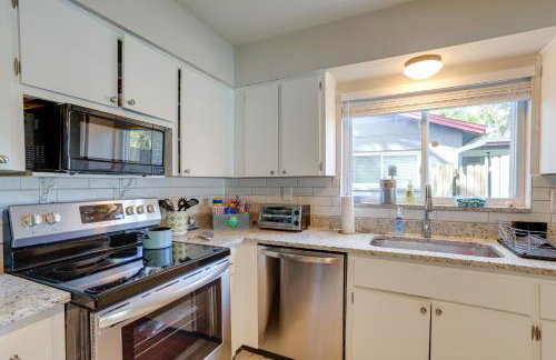 Pet-Friendly Home with Pool in Palm Harbor! - Foto 21