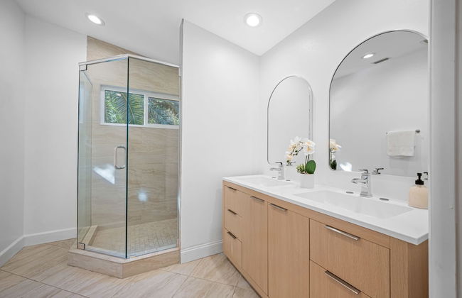 Court Haven Paradise: Your All-in-one Getaway - Foto 2