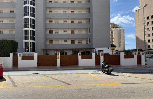 Calpe apartamento LUXURY 2 min playa aparcamiento patio piscina aire wifi - Foto 13