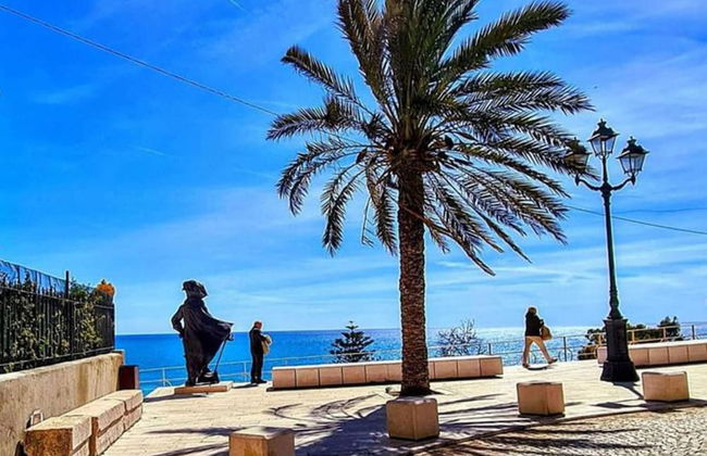 Chic Coastal Hill Escape - Foto 39