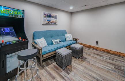 Brand New Build Luxury Mountain Chalet with Hot tub, pool, Game Room, Premium features - Foto 22