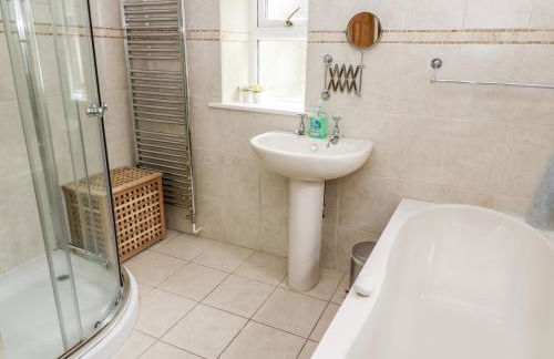 Fern House - Foto 24