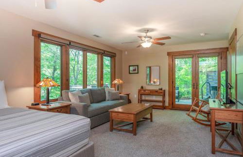 HOT TUB & PET-FRIENDLY Cabin in Cheshire Village - Foto 20