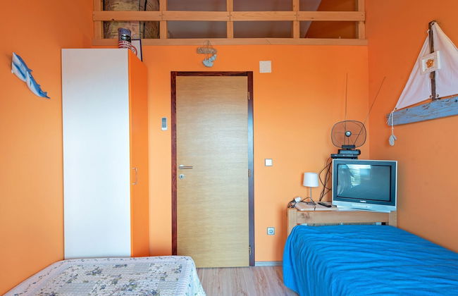 Modern Holiday Home in Mandre With Barbeque - Foto 10