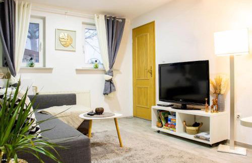 Kleine gemütliche Einliegerwohnung mit Garten und Pool - Foto 10