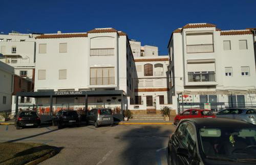 Apartamento primera linea de playa con gran patio, consultar disponibilidad de aparcamiento - Foto 11